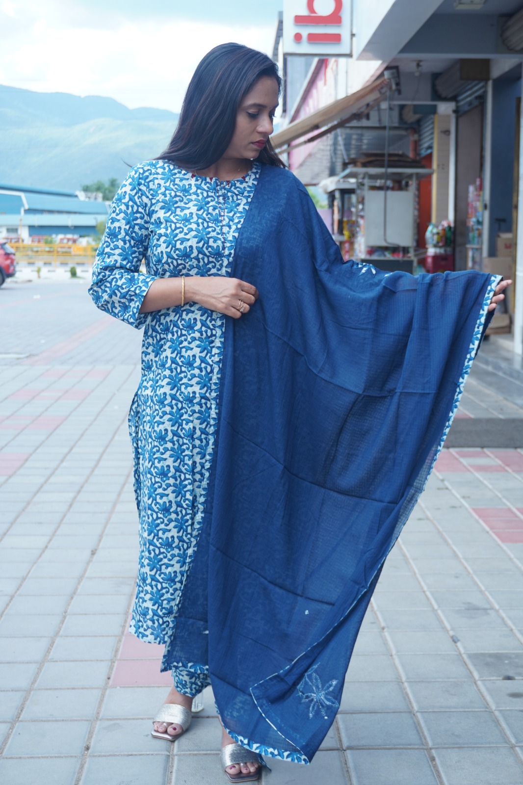 SALWAR RS0108 - View 3